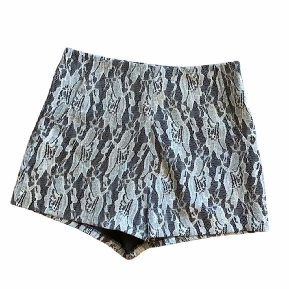 Alythea size small high waist shorts
